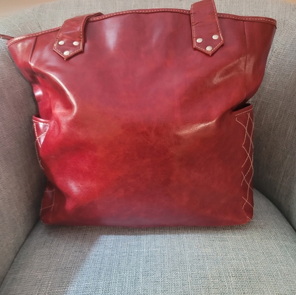 Stylish Red Purse - Picture 4 of 6